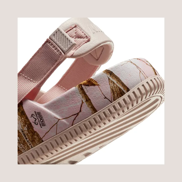 nike-calm IB2207-601