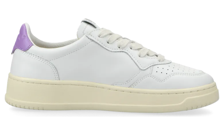 Autry Medalist Low W (white / lavender) – AULWLL59 (3)