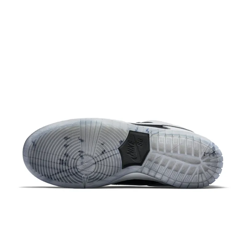 Nike Dunk SB Low Atlas 35MM Grey Wolf Grey/Wolf Grey-Black-Challenge Red (504750-020)