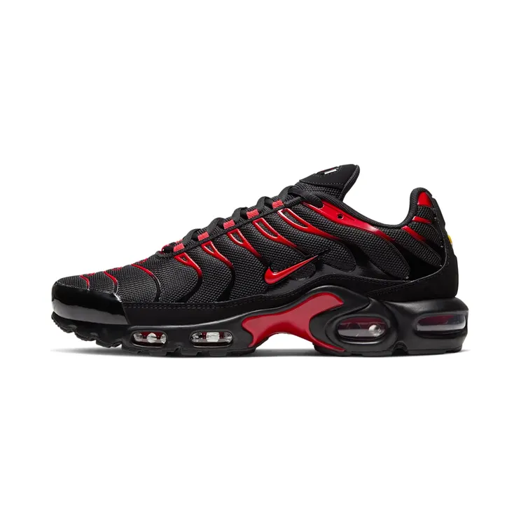 Nike Air Max Plus “Black / University Red” (CU4864-001)