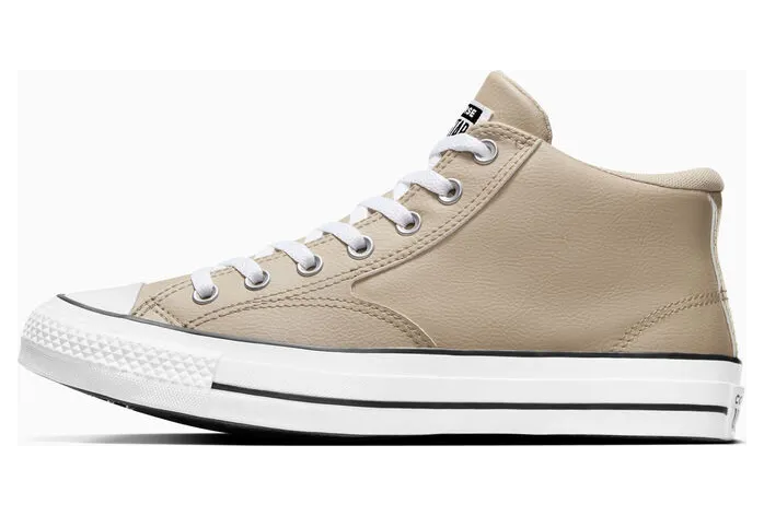 converse-chuck-taylor-all-star A05674C
