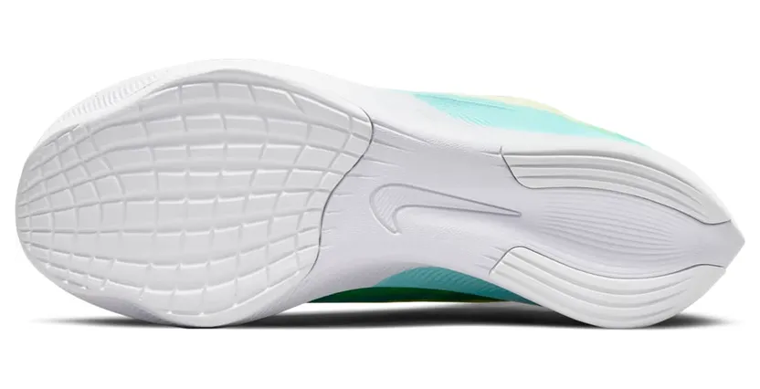 nike-zoom CT2401-700