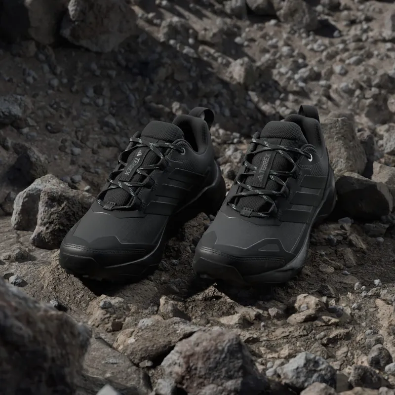 Adidas Terrex Skychaser AX5 GORE-TEX Hiking Shoes Carbon / Core Black / Semi Flash Aqua (JQ2222)