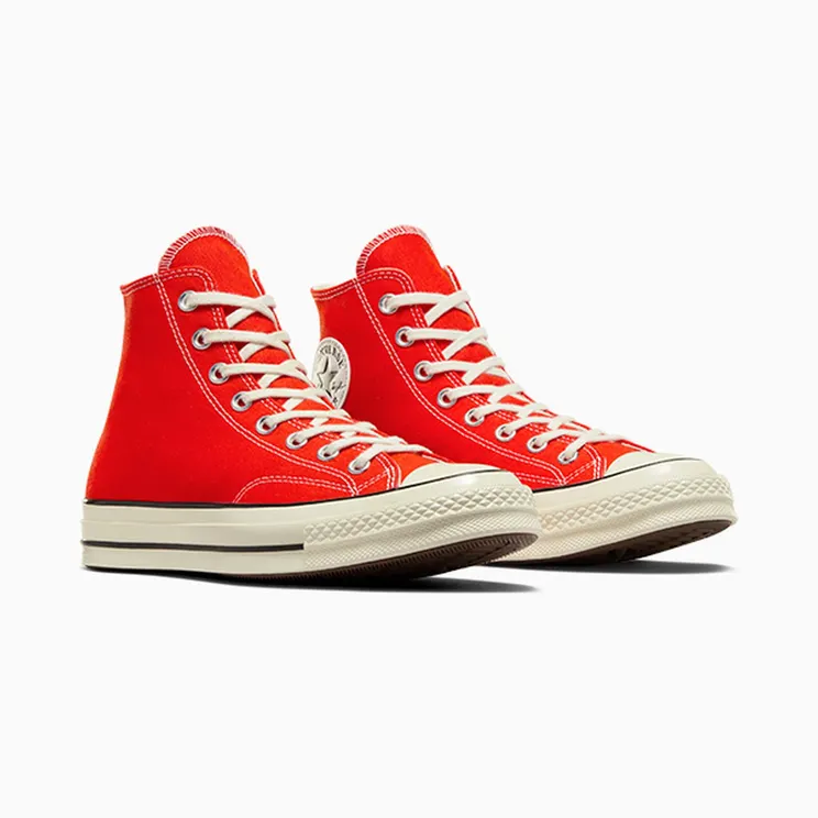 converse-chuck-taylor-all-star A06525C