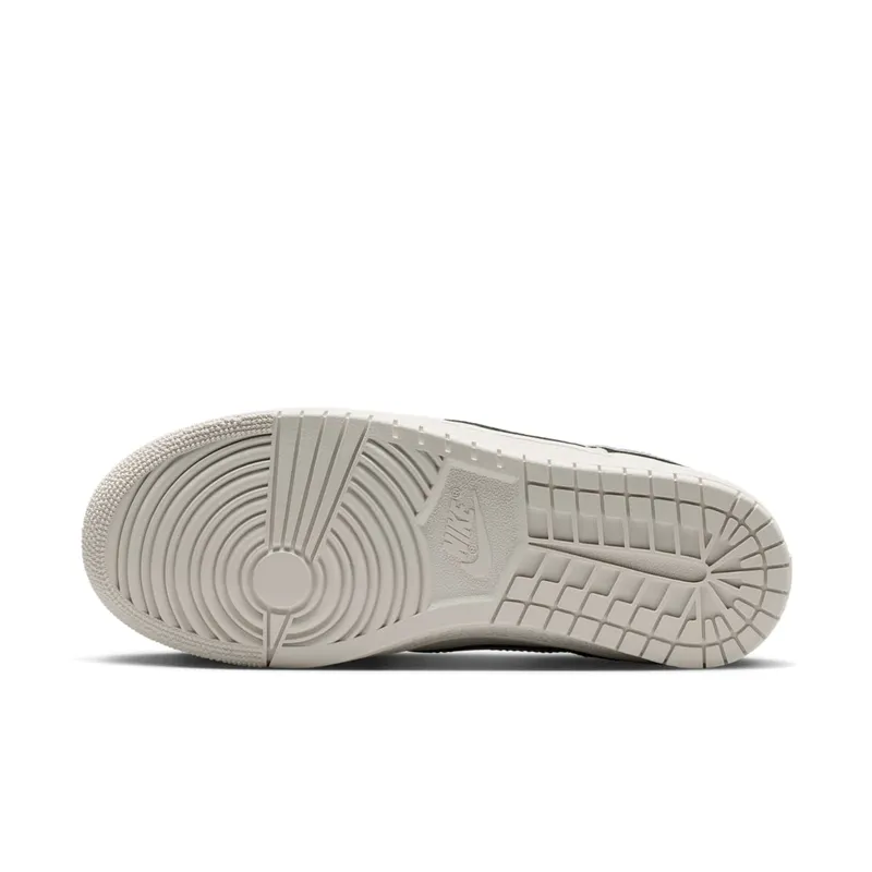 Jordan Skyline Low Swan Metallic Silver (IQ6586-101)