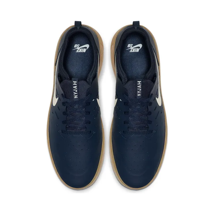 nike-free AA4272-401