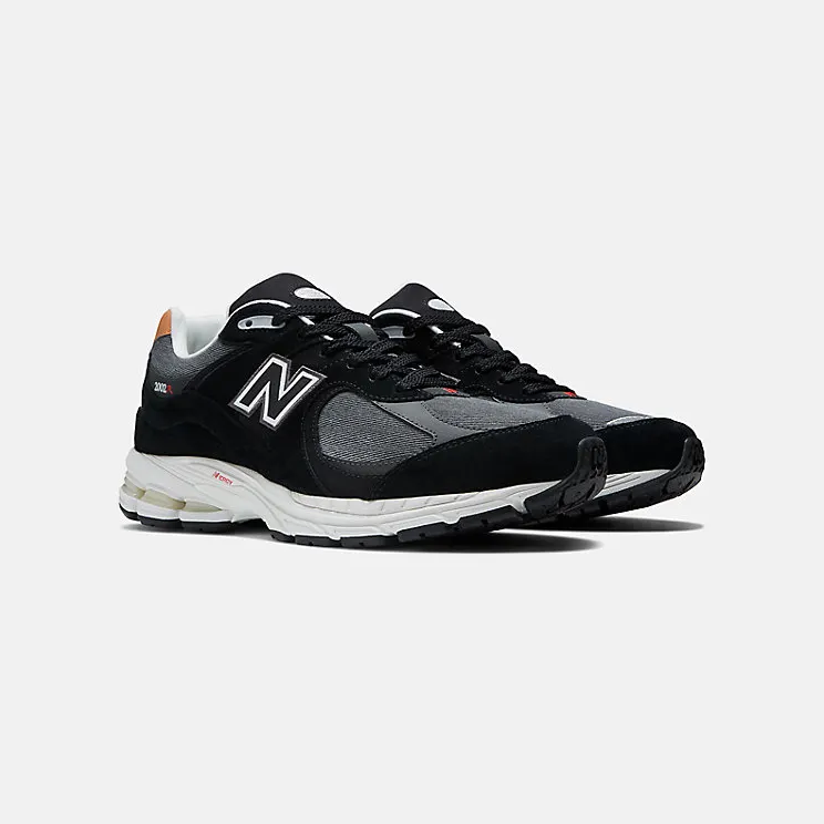 new-balance-2002r M2002REB