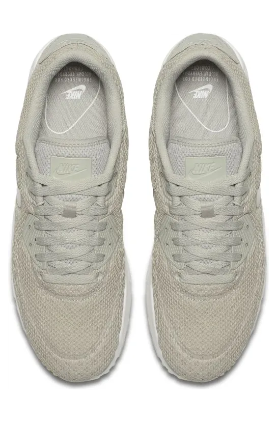 nike-air-max 898010-002