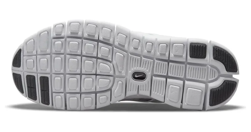 nike-free DD0163-100