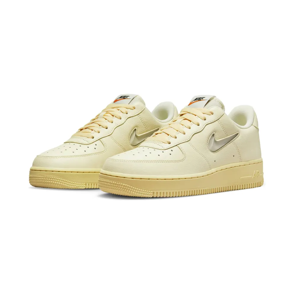 Nike Air Force 1 ’07 LX White (DO9456-100)