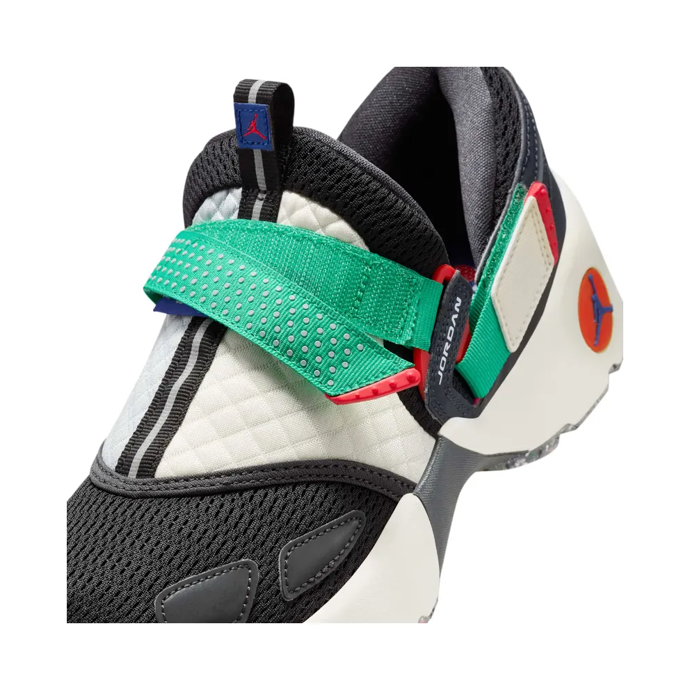 Jordan Trunner LX Rare Air (IM6531-001)