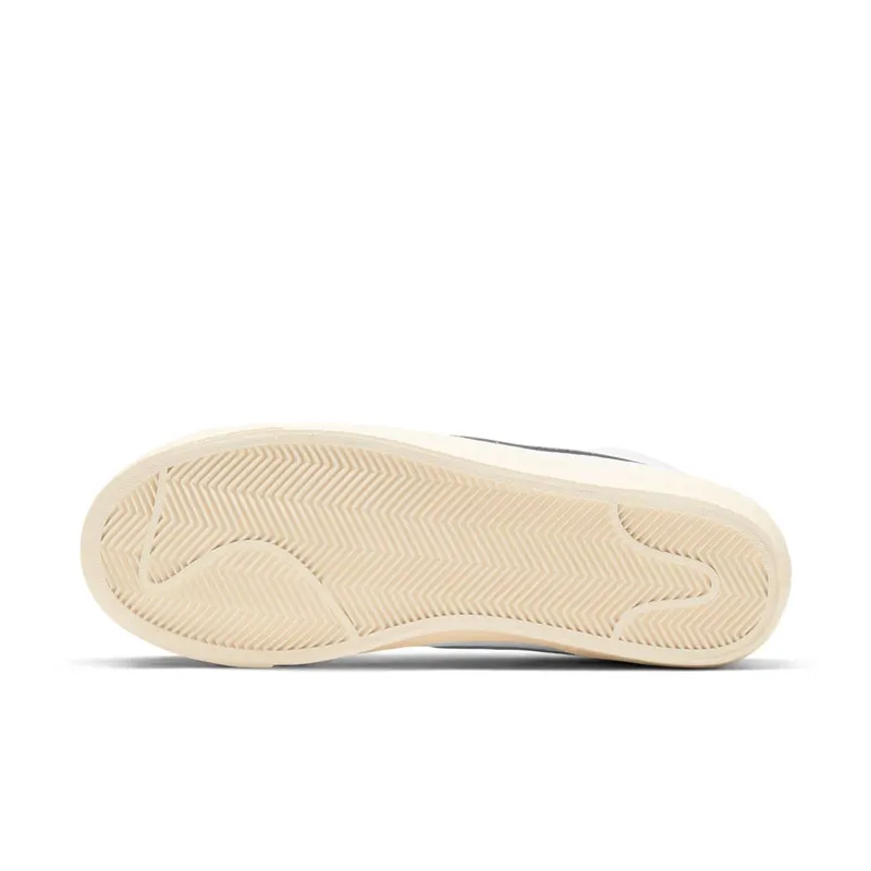 Nike Sportswear Blazer Mid ’77 White (DD6621 100)