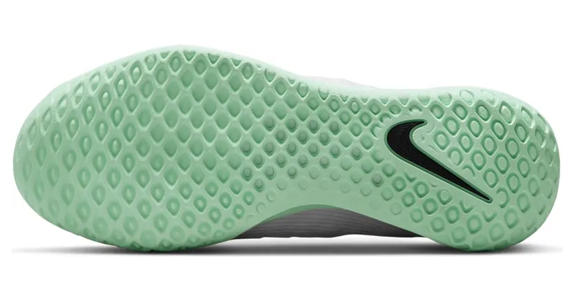 nikecourt DH0222-100