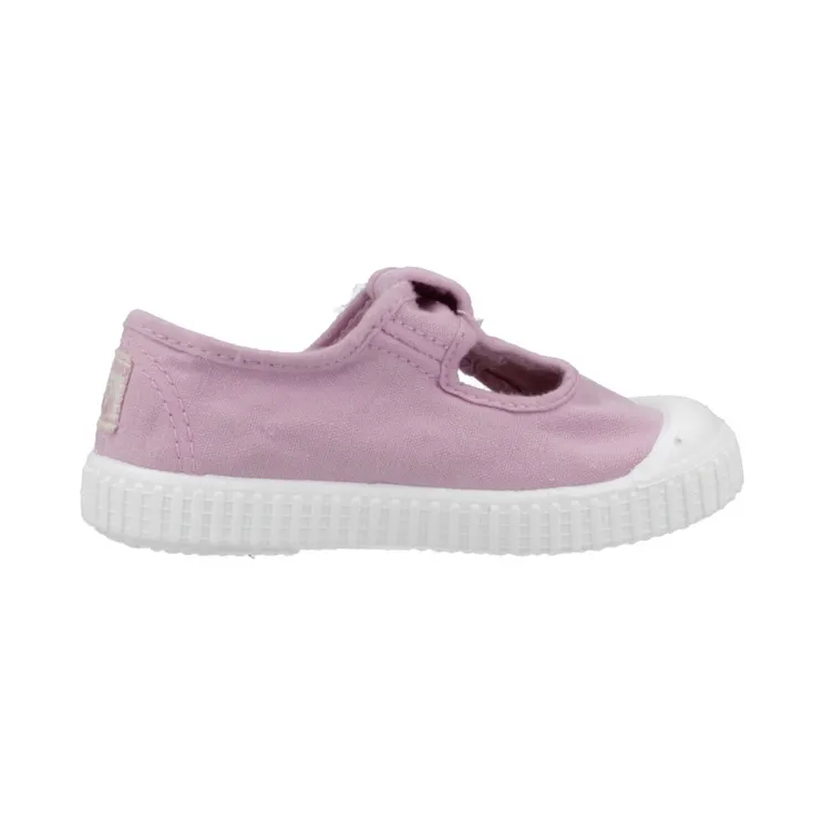 Victoria Pink (136625477)