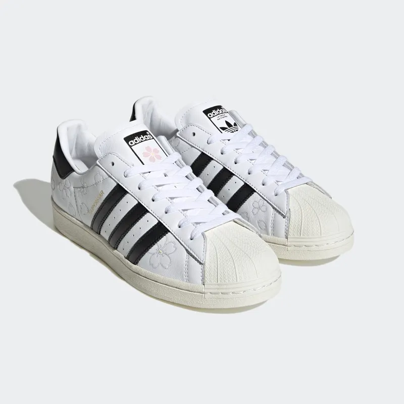 Adidas Superstar Hanami Cloud White / Core Black / Off White (IG9648)