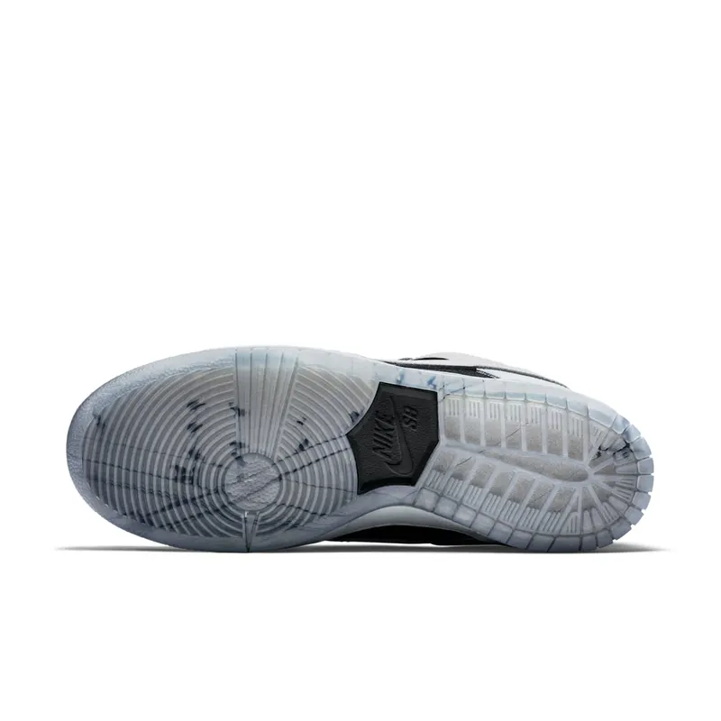 Nike Dunk SB Low Atlas 35MM Grey Wolf Grey/Wolf Grey-Black-Challenge Red (504750-020)