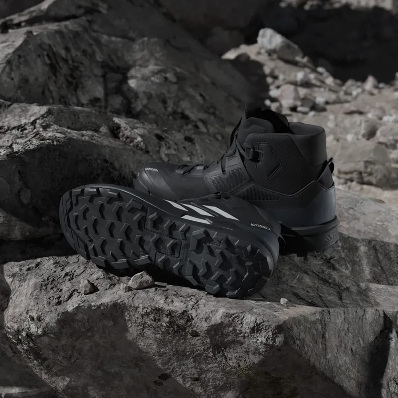 Adidas Terrex Skychaser Tech GORE-TEX Hiking Shoes Core Black / Grey One / Grey Five (IH1089)