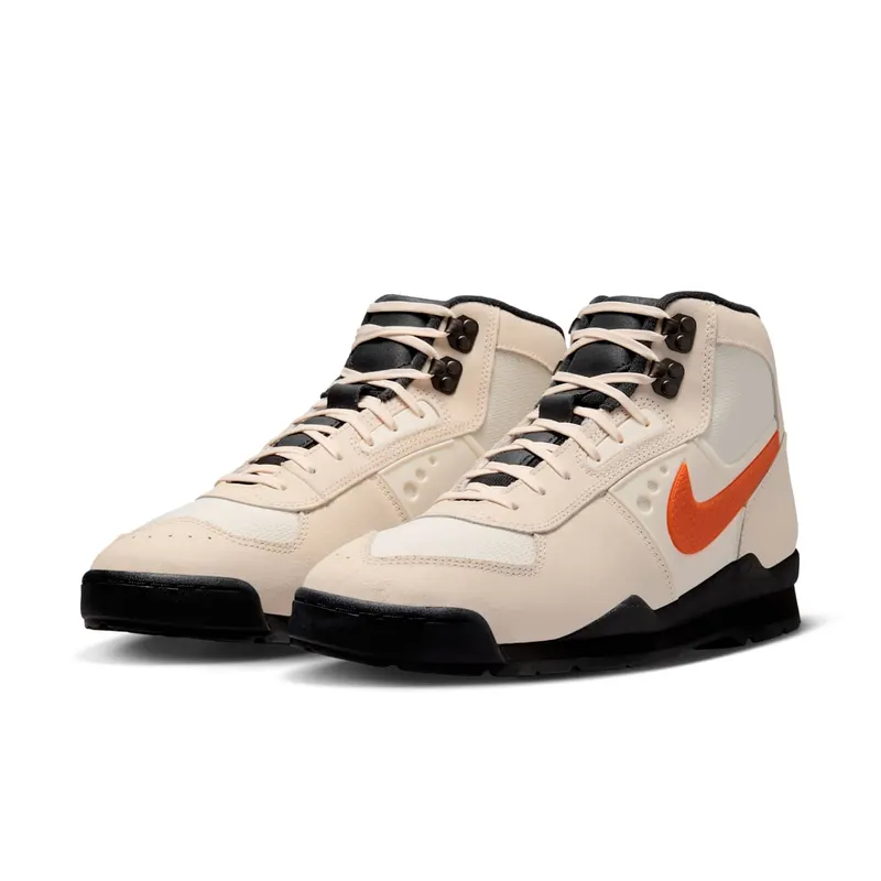 Nike Baltoro QS “Chalk Safety Orange”: winter-ready en clean (5)