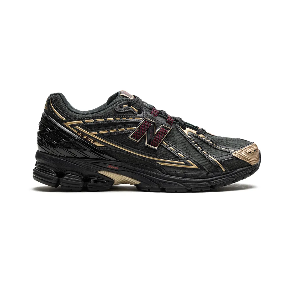 New Balance 1906R “Kith- Black” (M1906RKS)