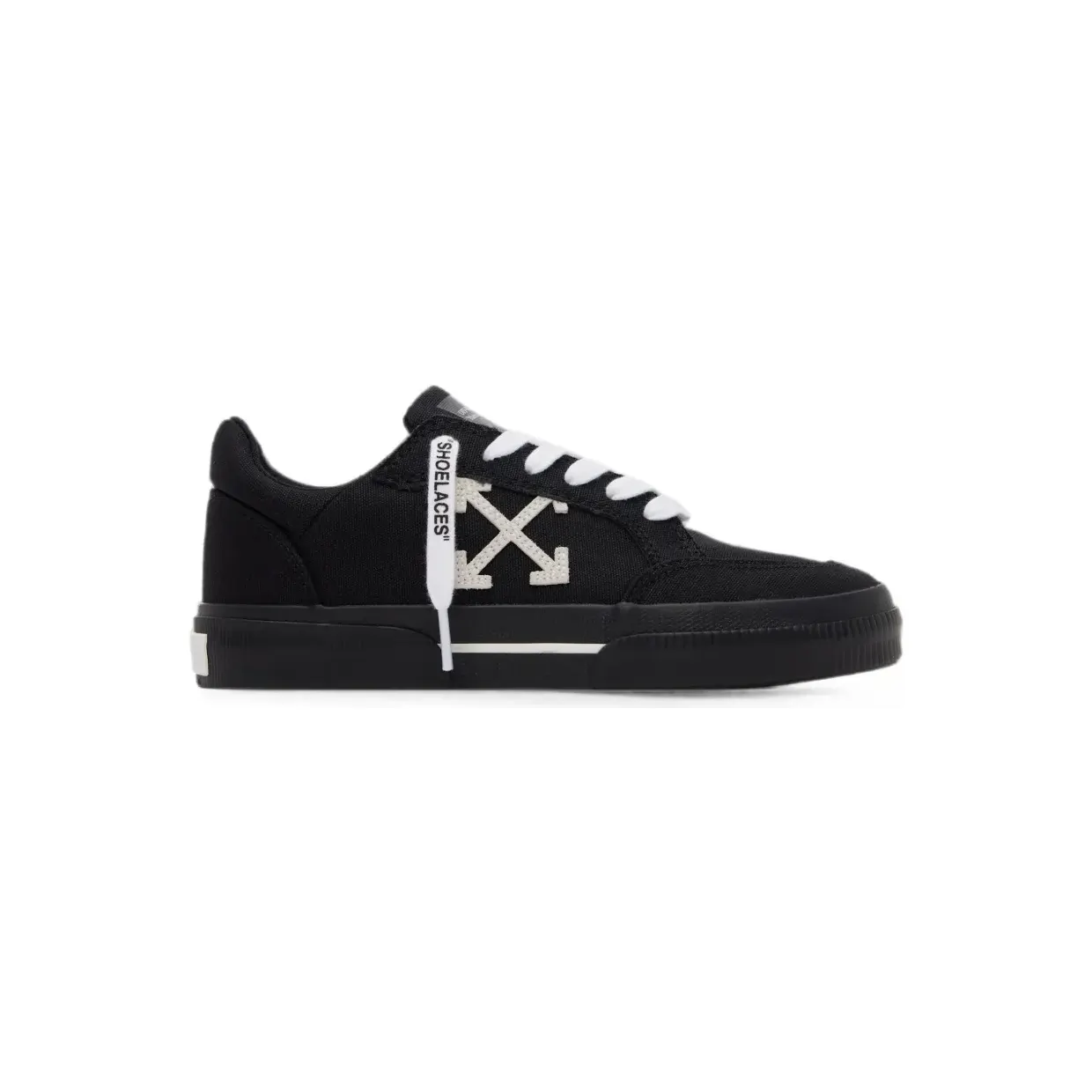 Off-White Vulcanized low-top “Black” (OWIA288C99FAB0031001)