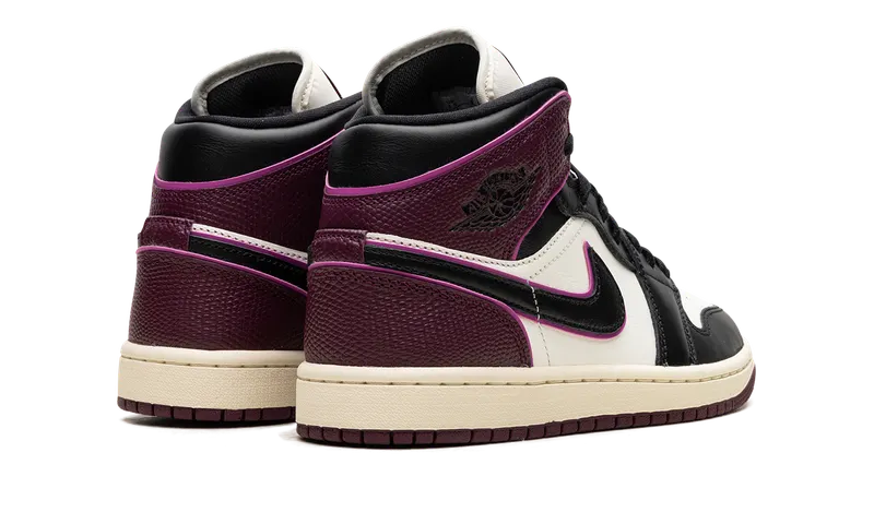 Air Jordan 1 “Bordeaux” (FQ7818-101)