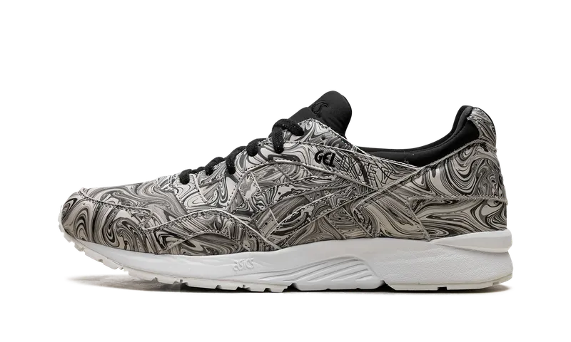 Asics Gel Lyte V “White/Black” (HL7S2-0190)