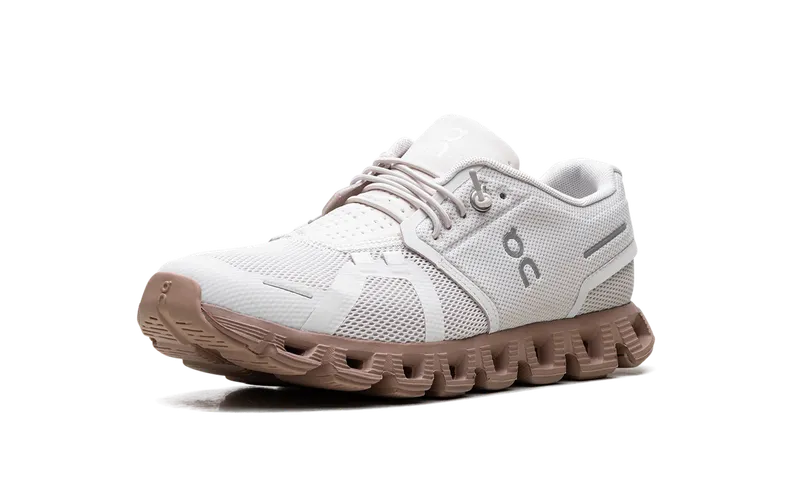 On Running On Cloud 5 “Sand Rosebrown” (59.97767)