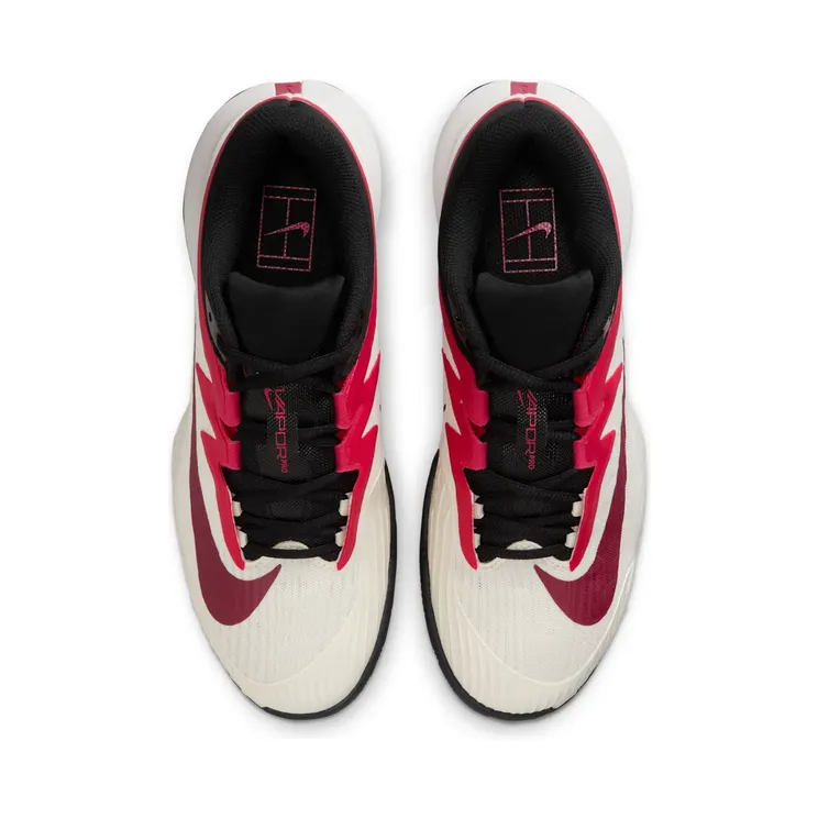 nikecourt HQ6030-104
