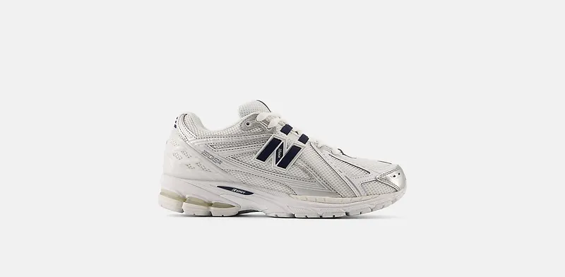 New Balance 1906R “White / Navy” (U1906RCM)