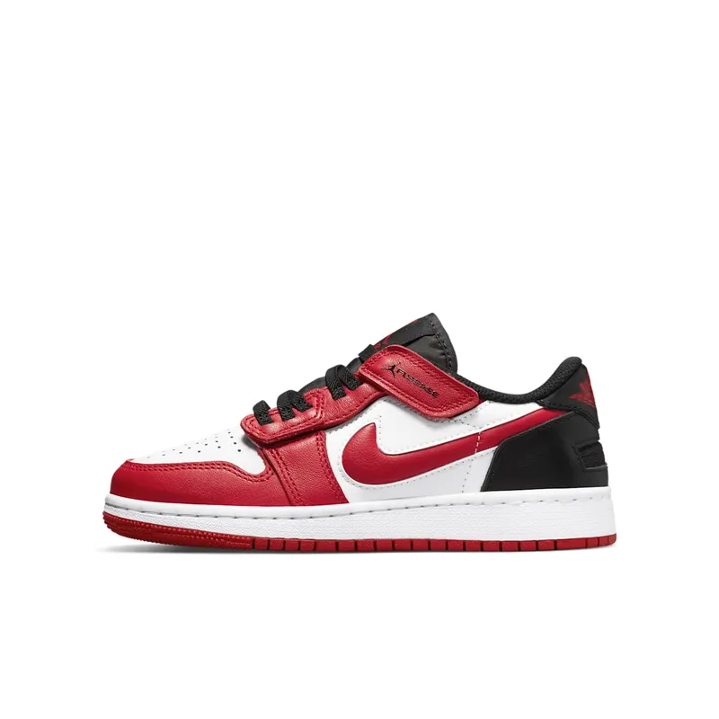 Air Jordan 1 Low FlyEase Older Kids’ White (DN4639-163)