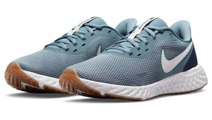 nike-revolution BQ3204-012