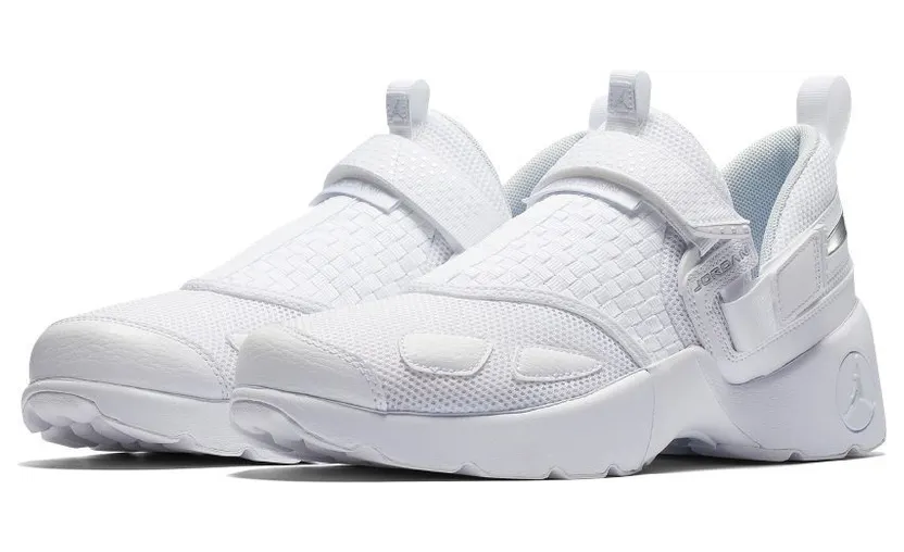 Jordan Trunner LX Triple White