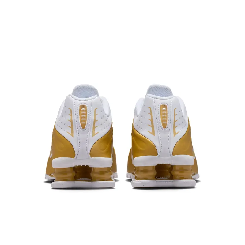 Nike Shox R4 GS “Metallic Gold White” (CW2626-700)