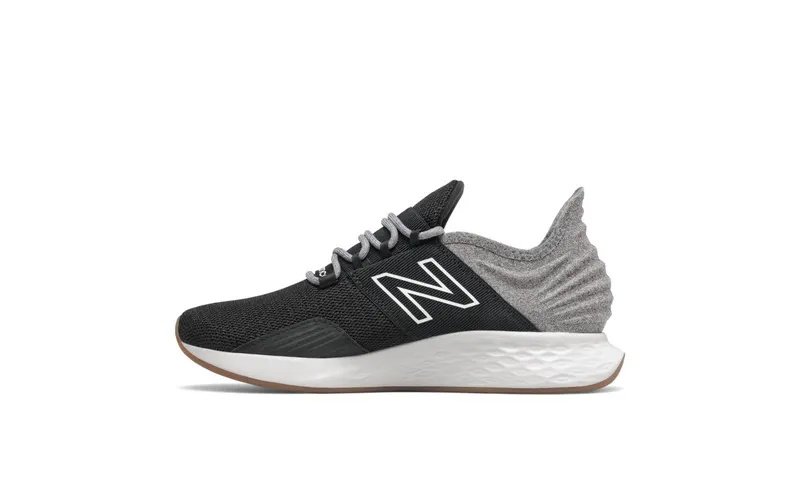 New Balance Fresh Foam Roav Tee Shirt Black/Grey (WROAVTK)