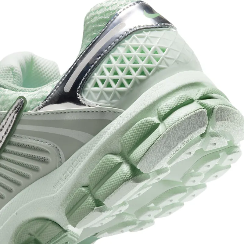 nike-air-zoom IV4311-300