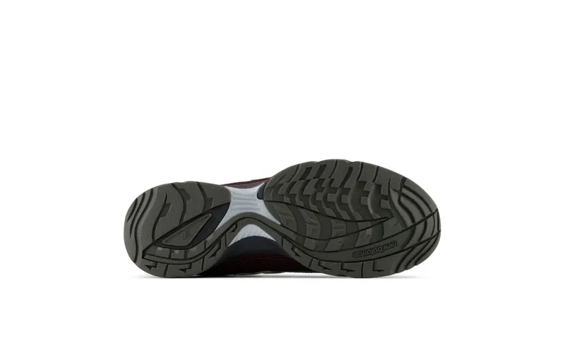 New Balance RC56 Silver Metallic Fast Track