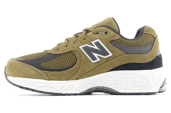 new-balance-2002r GC2002RZ
