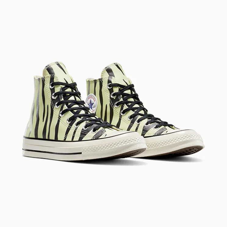 converse-sneaker A15032C