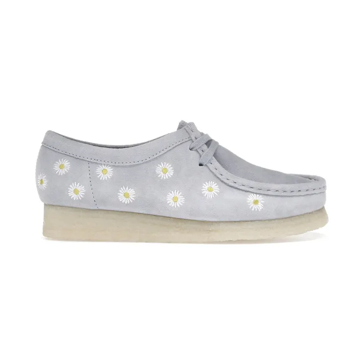 Clarks Originals Wallabee Cloud Grey Daisy Embroidery (26175644)