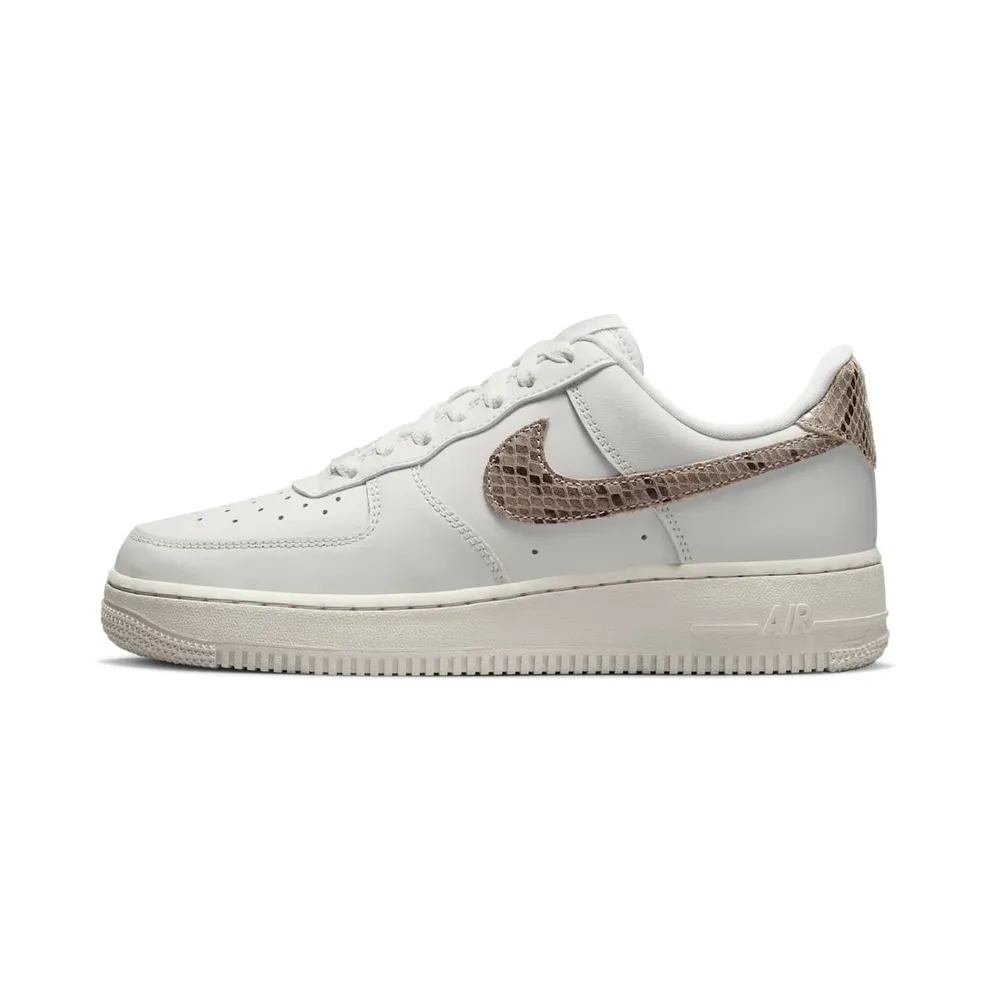 Nike Air Force 1 ’07 Grau (DD8959-002)