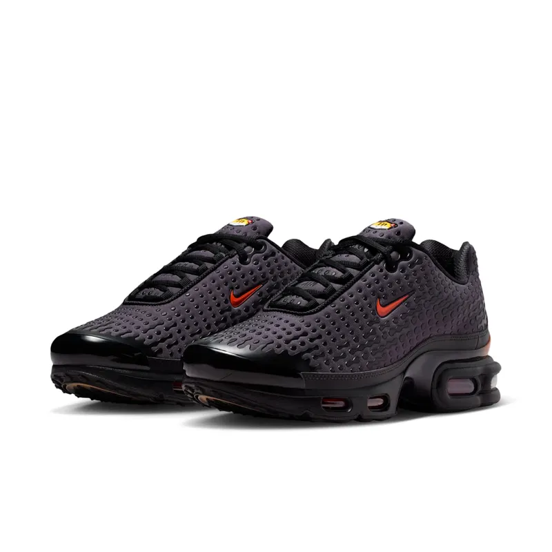 Nike TN Air Max Plus VII Black Medium Ash – “Black / Dark Coppper / Medium Ash / Bright Crimson” (HQ2197-002)