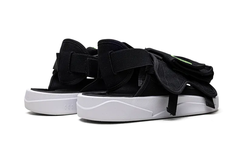 Jordan LS Slide “Ghost Green” (CZ0791-002)