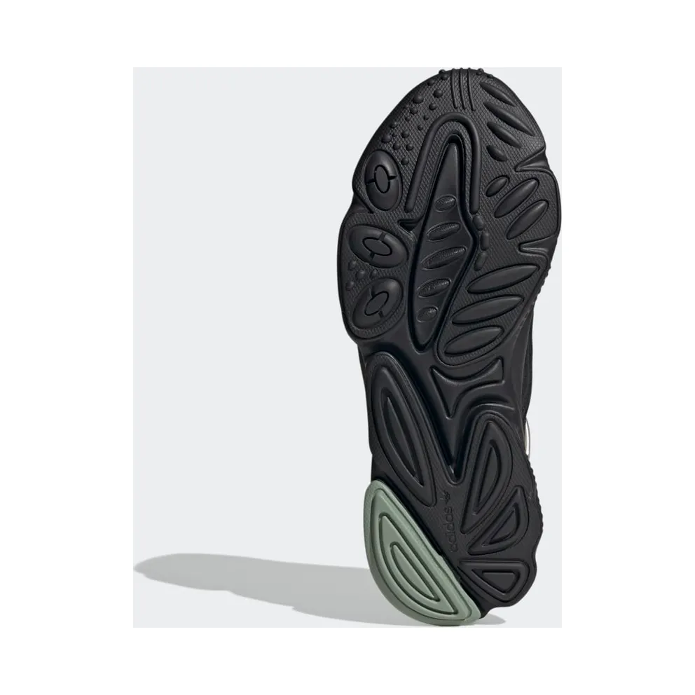 Adidas OZWEEGO Core Black / Core Black / Silver Metallic (HP6336)