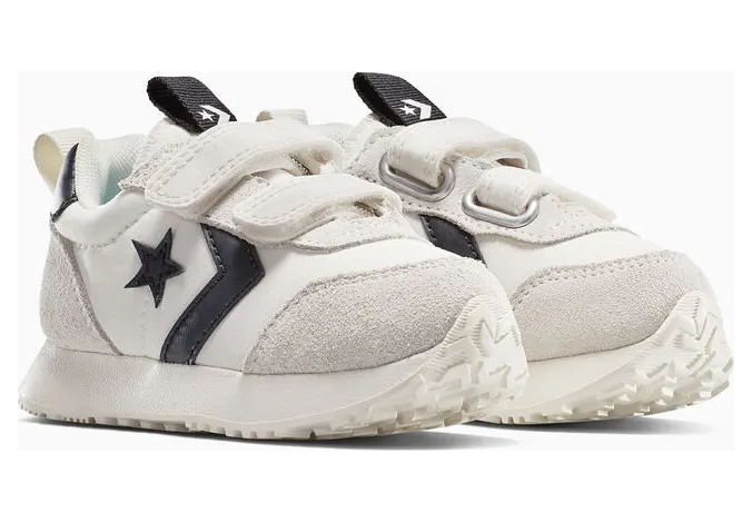 converse-sneaker A15561C