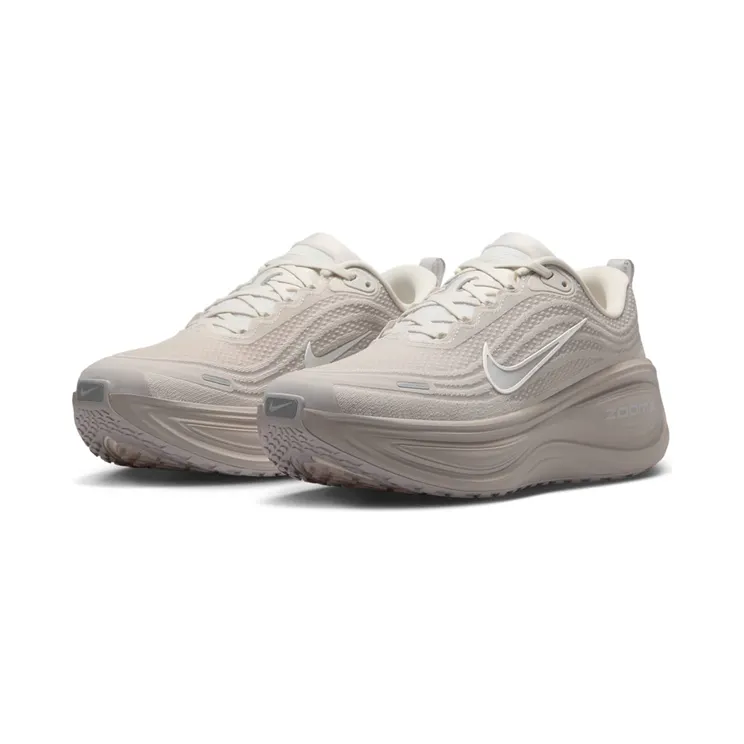 nike-vomero-plus HV8150-001