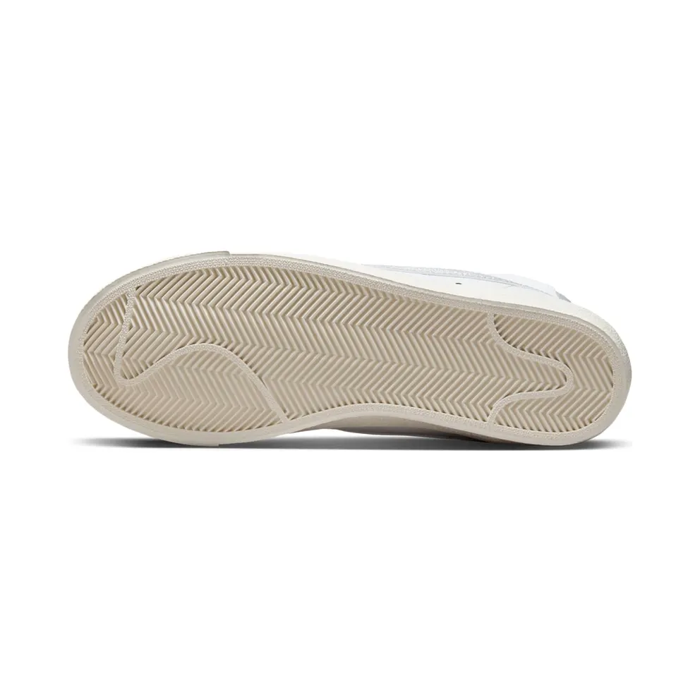 Nike Blazer Mid ’77 ESS White (DQ7574-100)