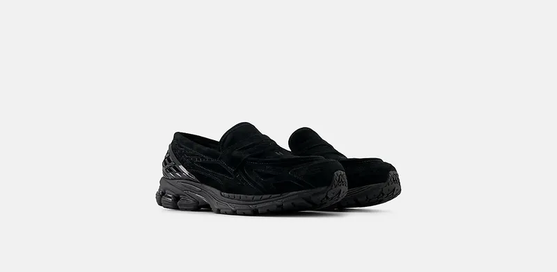 New Balance 1906L “Black Suede” (U1906LNT)