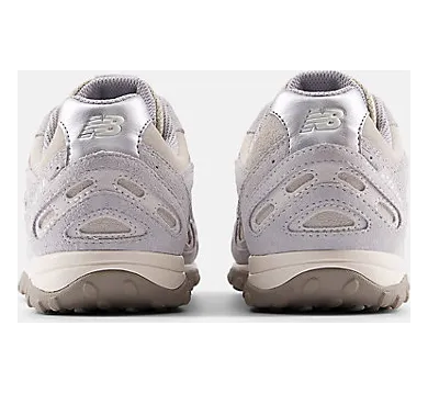 New Balance 204L “Grey Matter Shipyard”: low-profile hype in grijs (6)