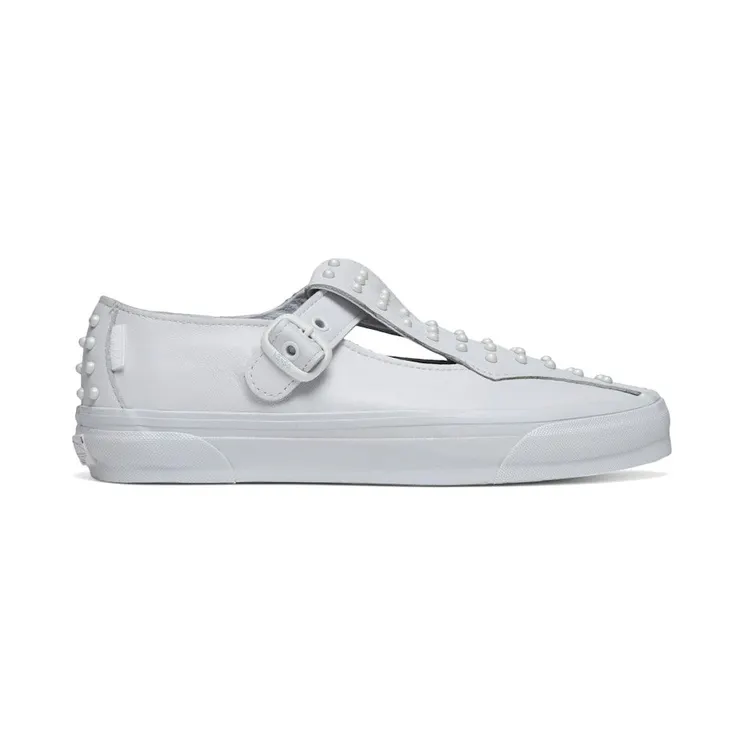 vans-style VN000D8ZCJA