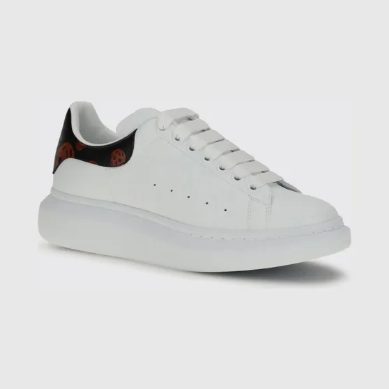 Mcqueen Oversize Leather Sneakers with Skull Print White (553680WIAKB9145)